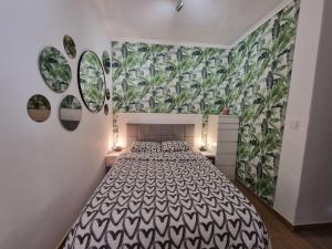 Apartment with pool & balcony less than 10min walk to Playa del Cura