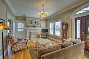 Downtown Boone ON King Street - 2 Bedroom Home