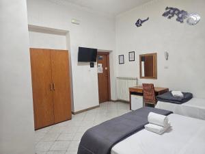 Family Room with Private Bathroom room in Aquarium Termini