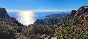 Studio de charme + terrasse : Verdon, lac, plages