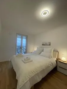 Luxurious and stylish apartment at BER Airport - Шенефельд