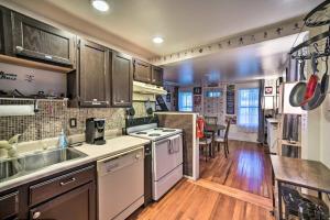 Cozy Milford Cottage on Half Acre w Deck & Grill