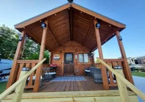 Picturesque Family Cabin with Loft in Tennessee - Hatchertown