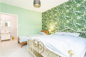 Apartments by the sea Rogoznica - 22241