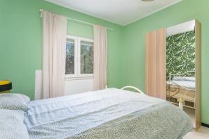 Apartments by the sea Rogoznica - 22241