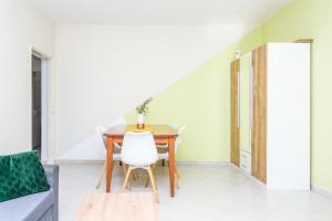 Apartments by the sea Rogoznica - 22241