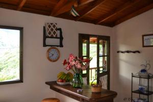 Cosy Chalet with Terrace in Hermigua - Ideal for Couples