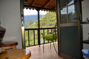 Cosy Chalet with Terrace in Hermigua - Ideal for Couples