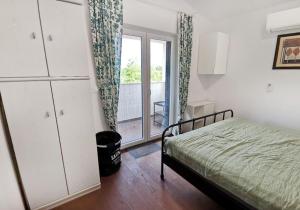 Holiday house with a swimming pool Fratrici, Umag - 22401