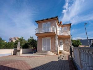 Apartments with parking space Sveti Filip i Jakov, Biograd - 22404