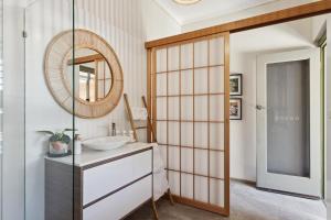 Haven Studio Hideaway near Airport