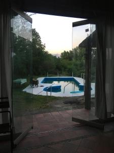 Casa Villa Carlos Paz, con pileta, frente al río