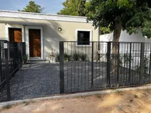 La Petite - Zarate Isla