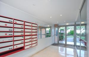 Nice Apartment In Mandelieu-La-Napoule