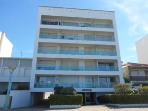 Appartement 3 étoiles à Saint Jean de Monts, 5 pers, parking, face mer - FR-1-323-413