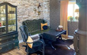 3 Bedroom Stunning Home In Degerhamn