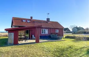 3 Bedroom Stunning Home In Degerhamn - Årsvik
