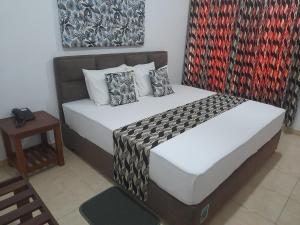 Larns Villa Hotel & Apartment