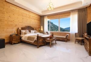 Araliya Red - Budget friendly Hotel-you find stunning 360 panoramic view of Nuwara Eliya
