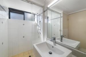 Windward 4, 3 bedroom unit ocean front