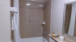 Queen Room with Two Queen Beds - Non-Smoking room in Corcoran Country Inn