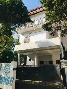 Sun Shine House - Ipitagoda