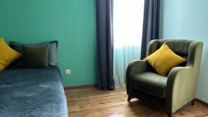 Green bunny ArtHouse