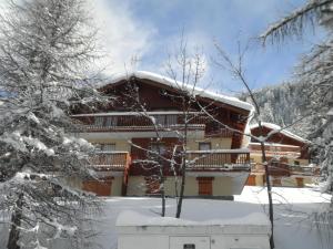Chalet Arrondaz - 2 Pièces pour 6 Personnes MAE-8814