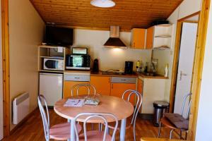 Appartements Gite de France Chalet - Gite de France 4 personnes 484 : photos des chambres