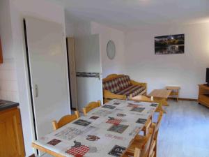 Chalet Arrondaz - 2 Pièces pour 6 Personnes MAE-8664