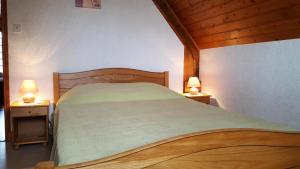 Gîte de France La besse 2 épis - Gîte de France 6 personnes MAE-9144