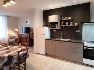 Gîte de France Gîte vallée de la sourdoire 3 épis - Gîte de France 6 personnes MAE-9184