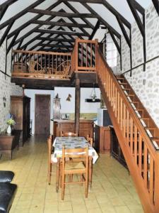 Appartements Gite de France Gite de la xaintrie 2 epis - Gite de France 4 personnes 534 : photos des chambres