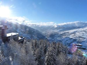 Résidence Nova - Appartement 2 pièces 6 personnes proche des pistes, des commerces, de la garderie et de lESF au centre de la station d’Arc 1800 MAE-1689
