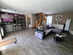 Gîte de France à Chapelle-Spinasse 3 épis - Gîte de France 4 personnes MAE-0104