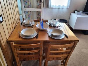 Appartements Residence Rond-point-pistes Ii - T2 6 pers.au rond point des pistes 2 n°56 B avec WIFI MAE-8724 : photos des chambres