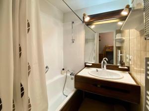 Résidence Le Cairn - Studio 4 personnes en cœur de station MAE-0824