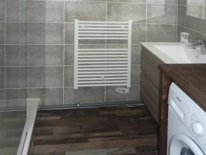 Résidence Aupillon - LES ORRES 1650 APPARTEMENT 4 PERSONNES MAE-1044