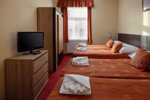 Two-Bedroom Apartment (6 Adults) room in Anyday Apartments