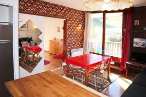 Résidence Les Carlines - 2 pièces 6 personnes situé au dessus du centre commercial MAE-1954