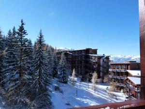 Résidence Aiguille Grive Bat I - Appartement 4 pièces en duplex pour 10 personnes à Arc 1800 dans le village de Charmettoger, au pied des pistes MAE-2172