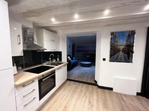 Urban Flat 175 - Loft St Denis