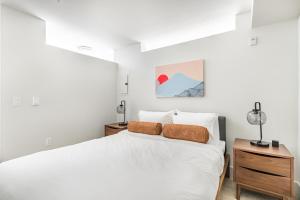 Blueground Bellevue lounge gym nr coffee SEA-715