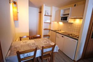 Appartements Residence Le Tetras - 2 Pieces pour 4 Personnes 193141 : photos des chambres