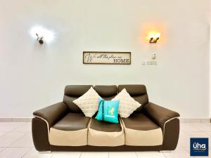 Boho Bliss. Taman Molek @ 4 Bed,2 Bath Near Jusco Tebrau