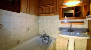 Résidence Le Centre - 3 Pièces pour 6 Personnes MAE-3318