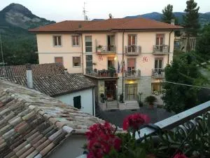 Hotel Magda - 圣皮耶罗-因巴尼奥