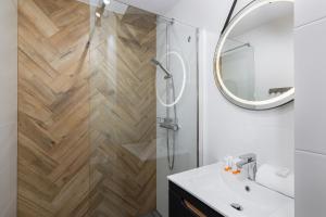 Unique Baltic Marina Residence with Sauna & Fitness by Noclegi Renters