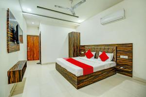 OYO Hotel Town House