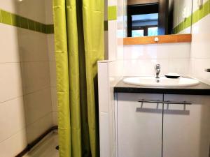 Appartements Residence Clairiere - La Clairiere 1 - Joli studio divisible, vue montagne, classe 1 etoile MAE-3994 : photos des chambres